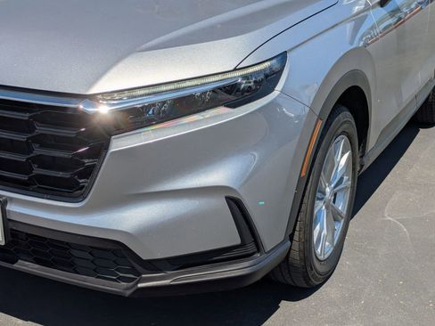 Used 2025 Honda CR-V EX image 11