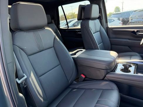 New 2026 Chevrolet Tahoe RST w/ Advanced Technology Package AWD/4WD image 15