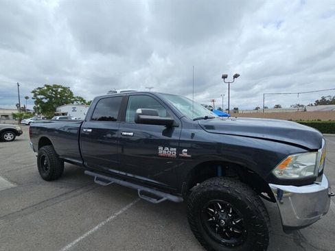 Used 2016 RAM 3500 SLT AWD/4WD image 2