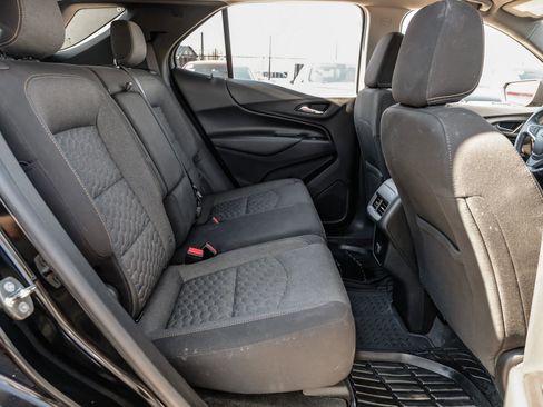Used 2018 Chevrolet Equinox LT image 41