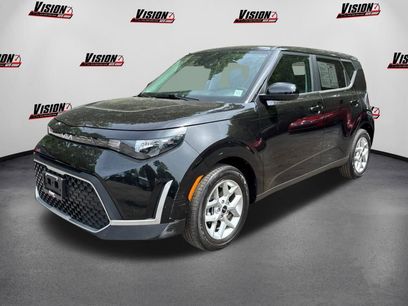 Used 2023 Kia Soul LX w/ Option Group 015