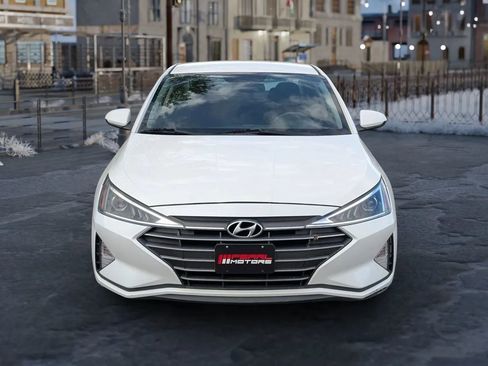 Used 2019 Hyundai Elantra SE w/ Cargo Package image 2