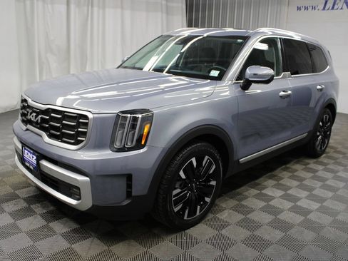 Used 2024 Kia Telluride SX w/ Towing Package AWD/4WD image 9