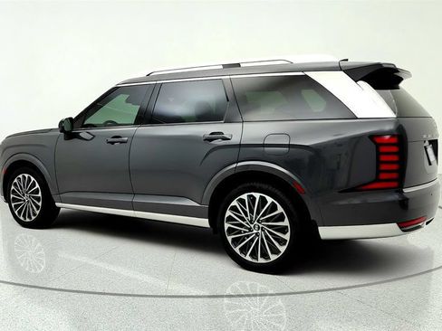 Used 2026 Hyundai Palisade Calligraphy FWD image 7