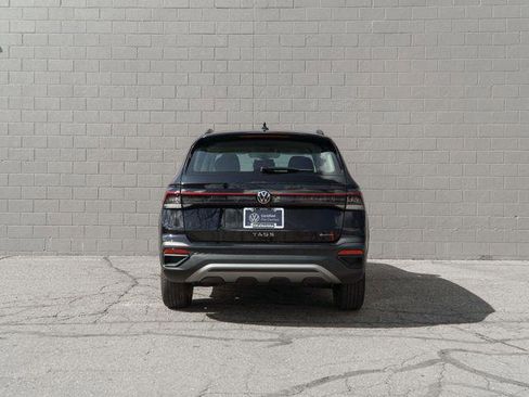 Used 2025 Volkswagen Taos S AWD/4WD image 6