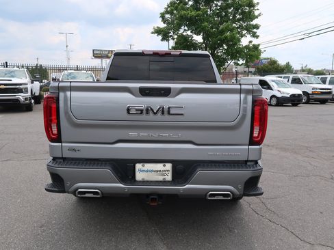 Used 2024 GMC Sierra 1500 Denali AWD/4WD image 9
