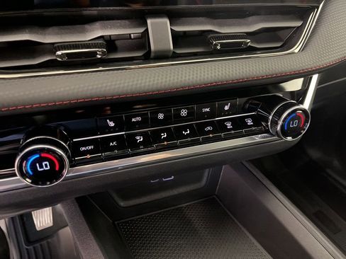 New 2026 Chevrolet Equinox RS AWD/4WD image 33