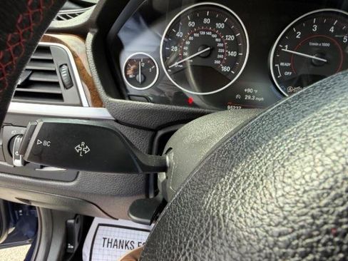 Used 2017 BMW 330i xDrive Sedan w/ Premium Package image 25