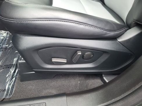 Certified 2023 Ford Explorer XLT w/ Equipment Group 202A image 15