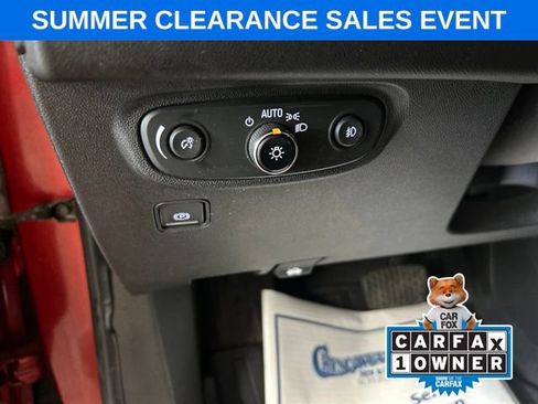 Used 2022 GMC Terrain SLT w/ Infotainment Package II AWD/4WD image 13