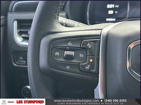 Used 2024 GMC Yukon SLT w/ SLT Premium Package image 24