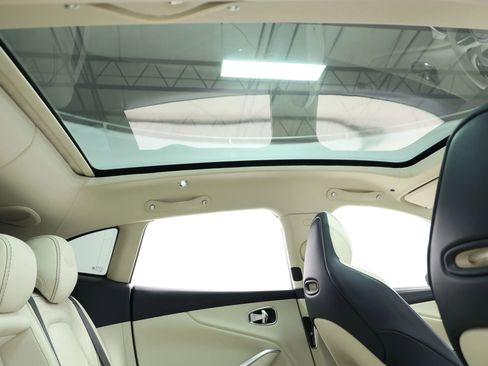 Used 2021 Aston Martin DBX AWD/4WD image 74