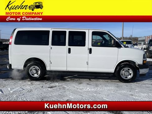 Used 2018 Chevrolet Express 2500 LT w/ LT Preferred Equipment Group image 1