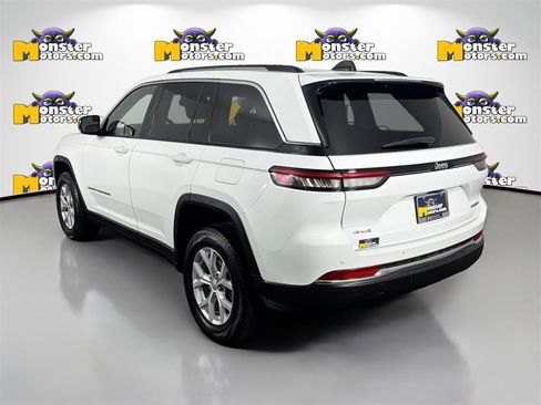 Used 2023 Jeep Grand Cherokee Limited image 7