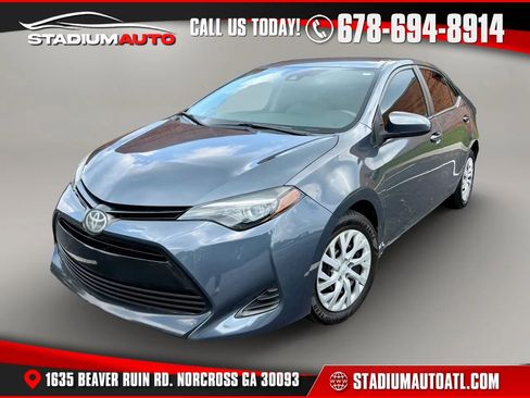 Used 2019 Toyota Corolla LE FWD image 1