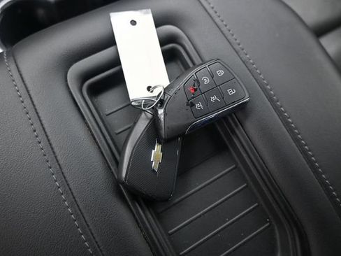 Used 2021 Chevrolet Suburban Z71 AWD/4WD image 15
