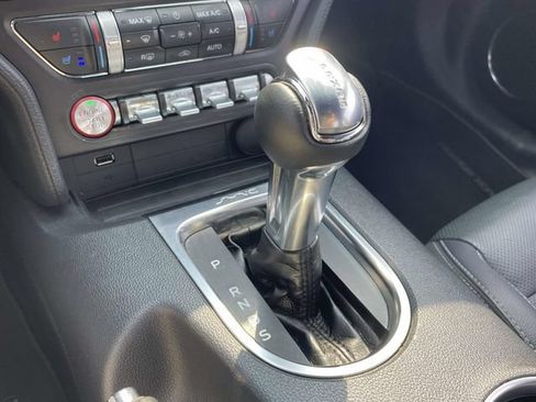 Used 2022 Ford Mustang GT Premium w/ Black Accent Package RWD image 19