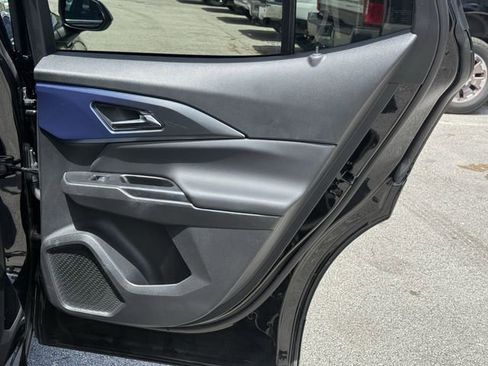 Used 2025 Chevrolet Equinox EV LT w/ Convenience Package image 34