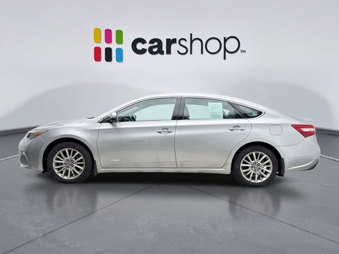 Used 2017 Toyota Avalon Limited w/ All Weather Liner Package FWD image 2