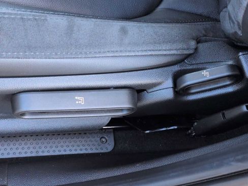 Certified 2023 MINI Cooper S w/ Signature Upholstery Package image 17