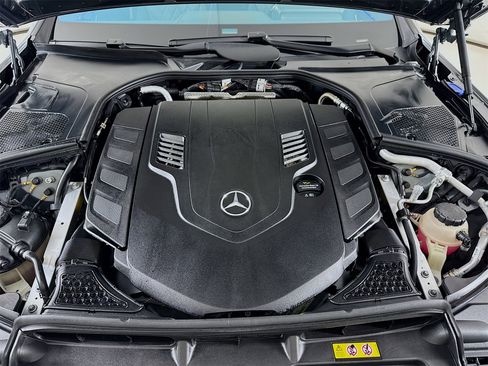 Used 2025 Mercedes-Benz S 580 4MATIC Sedan image 33