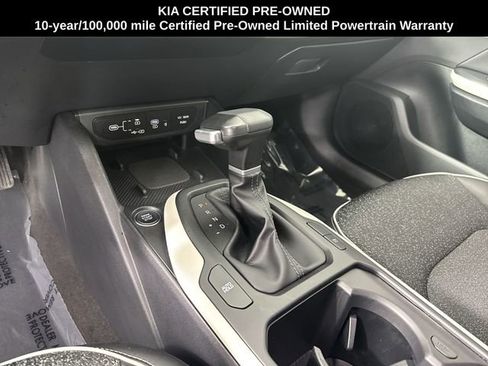 Certified 2025 Kia K4 GT-Line image 16