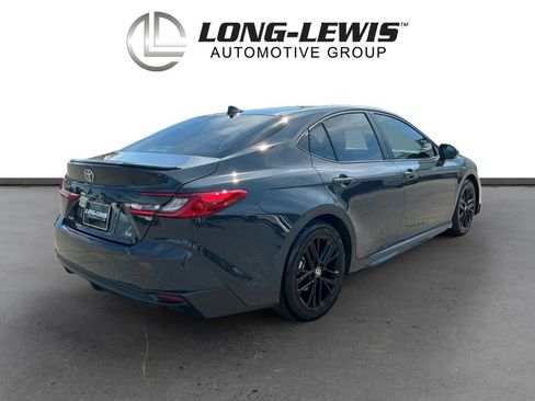 Used 2025 Toyota Camry SE w/ Convenience Package FWD image 7