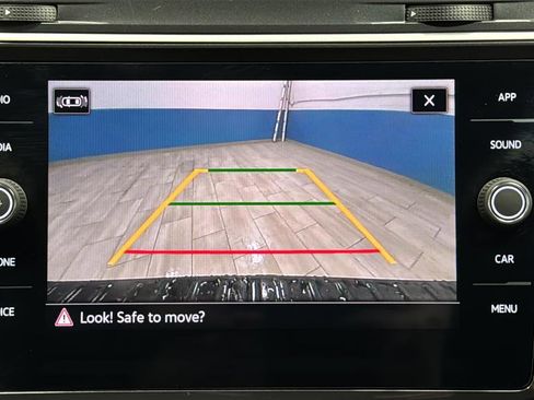 Used 2024 Volkswagen Tiguan SE R-Line image 14