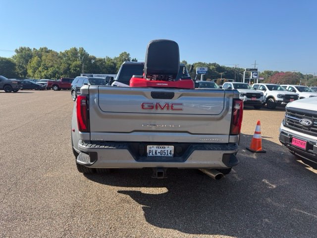 Used 2024 GMC Sierra 3500 Denali w/ Denali Reserve Package AWD/4WD image 8