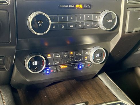 Used 2021 Ford Expedition King Ranch image 27