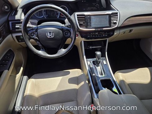 Used 2017 Honda Accord EX-L image 13