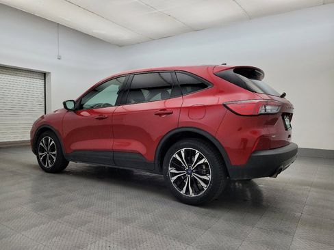 Used 2022 Ford Escape SE w/ SE Sport Appearance Package image 3