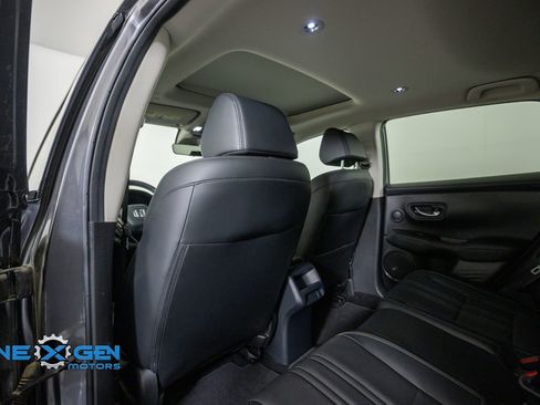 Used 2023 Honda HR-V EX-L image 24