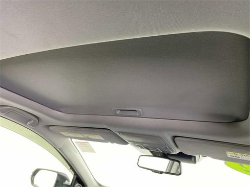 Used 2022 Honda CR-V Touring image 12