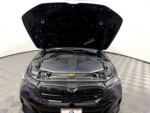 Used 2024 BMW i5 M60 w/ Premium Package image 32
