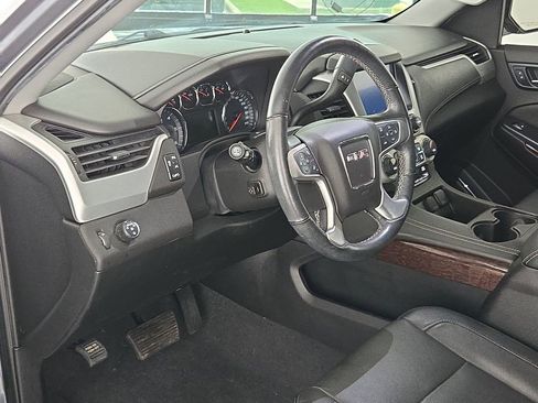 Used 2019 GMC Yukon SLT RWD image 16
