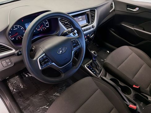 Used 2019 Hyundai Accent SE FWD image 7