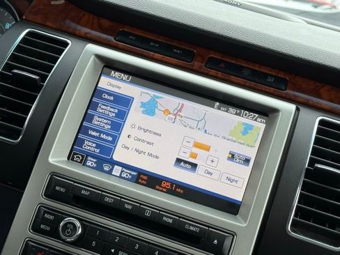 Used 2011 Ford Flex Limited w/ Rapid Spec Order Code image 28