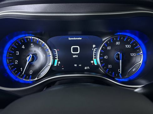 New 2026 Chrysler Voyager LX image 10