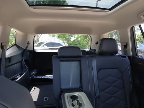 New 2026 Volkswagen Atlas SE FWD image 25