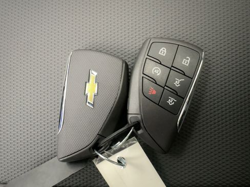 New 2026 Chevrolet Suburban RST image 32