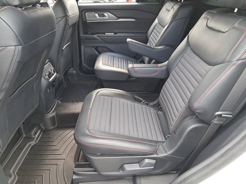 Certified 2025 Ford Explorer ST-Line w/ Premium Package image 11