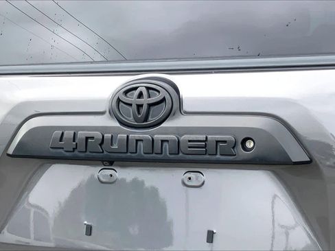 Used 2020 Toyota 4Runner TRD Off-Road AWD/4WD image 26