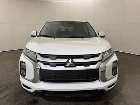 Used 2021 Mitsubishi Outlander Sport ES image 2