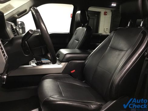 Used 2016 Ford F150 Lariat w/ Equipment Group 502A Luxury AWD/4WD image 27