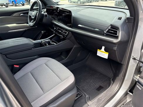 New 2025 Chevrolet Traverse LT w/ Enhanced Driving Package image 26