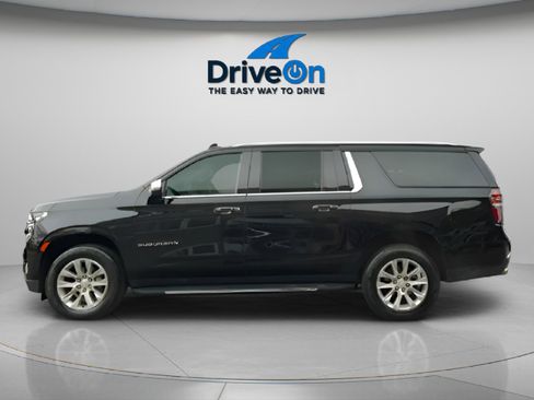 Used 2024 Chevrolet Suburban Premier image 5