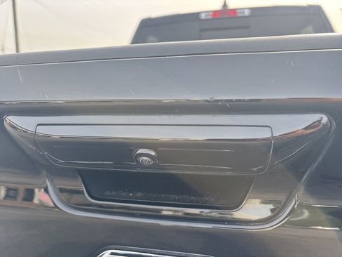 Used 2022 RAM 1500 Big Horn AWD/4WD image 32