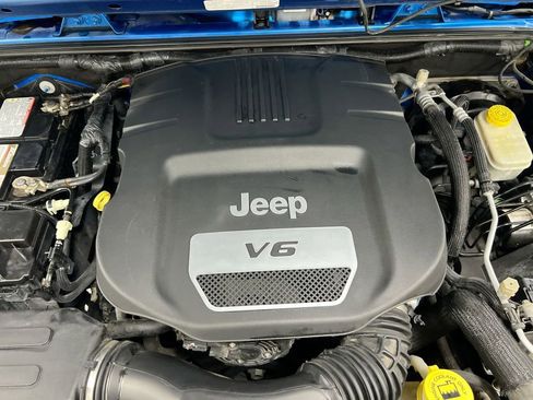Used 2016 Jeep Wrangler Unlimited Sport w/ Quick Order Package 24S AWD/4WD image 22