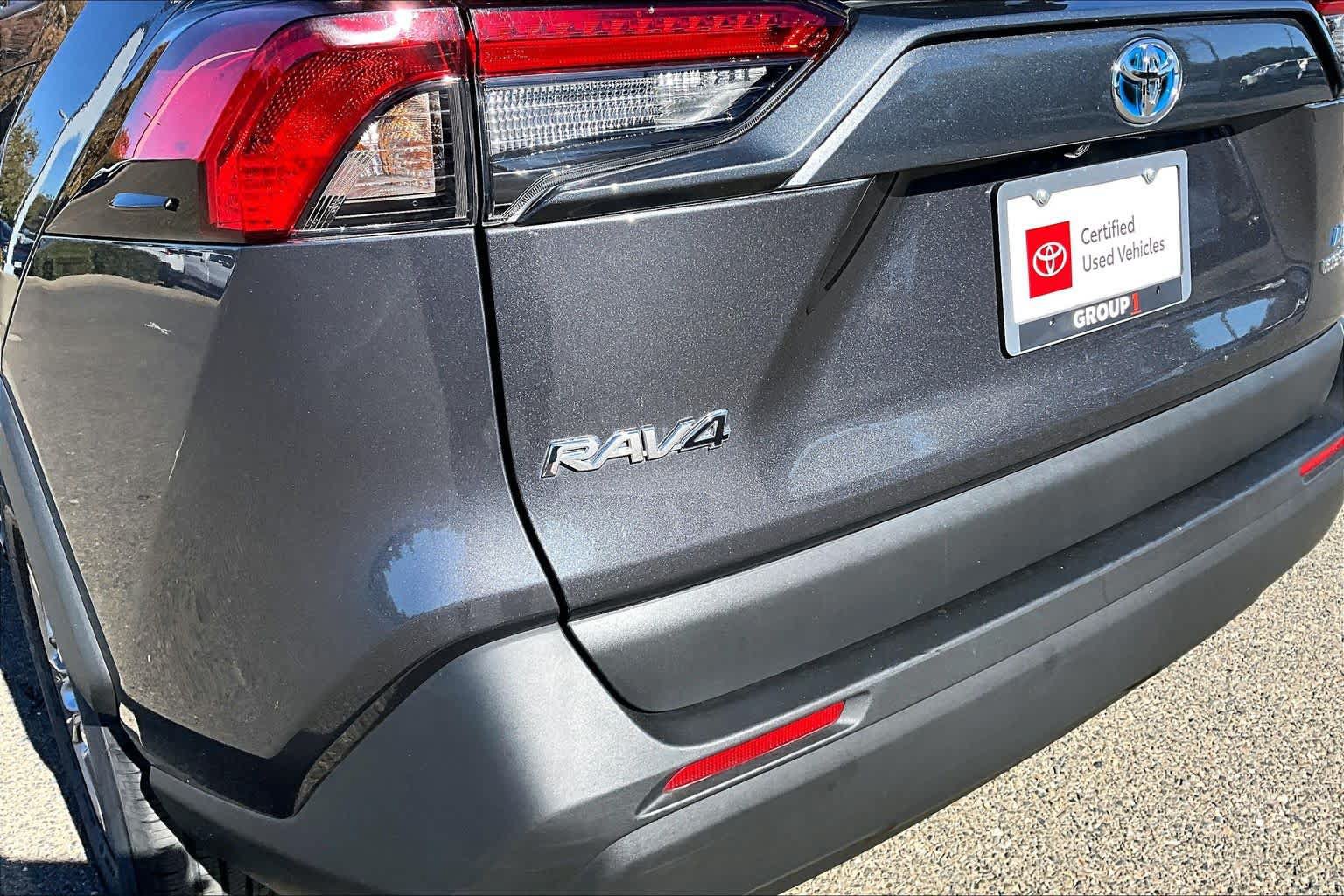 Certified 2024 Toyota RAV4 LE AWD/4WD image 9